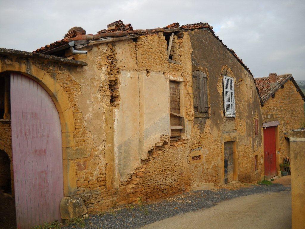 Exemple d'une réalisation de rénovation de façade dans le 69