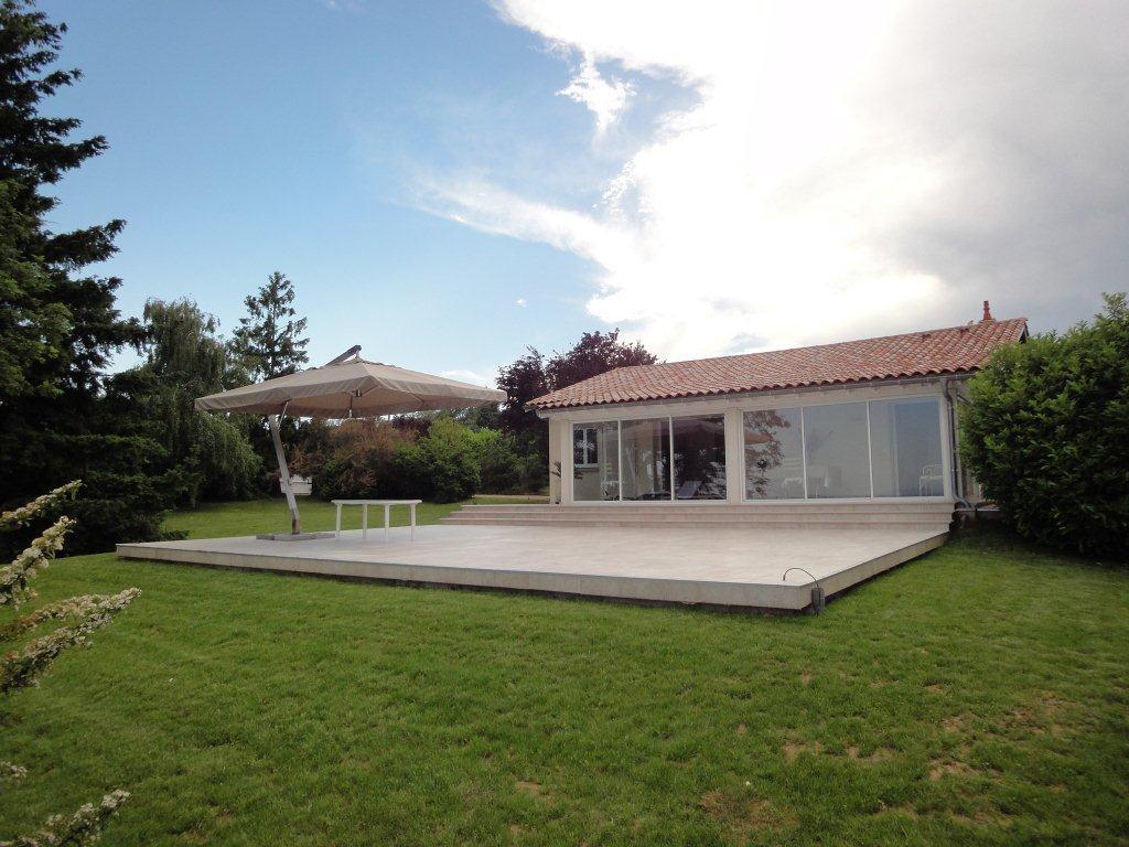 Terrasse et véranda dans le rhône 69